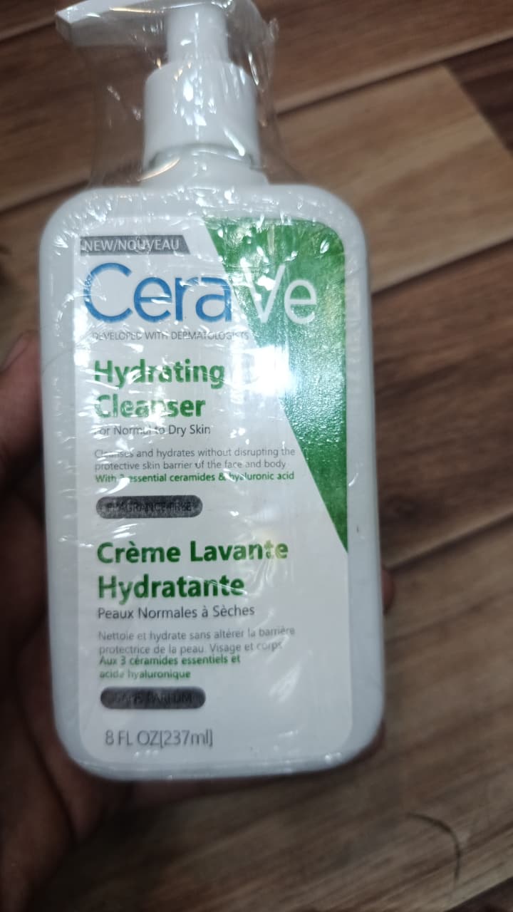 CeraVe Hydrating Cleanser With Hyaluronic Acid & Ceramides – Moisturizing Face Wash For Normal To Dry Skin